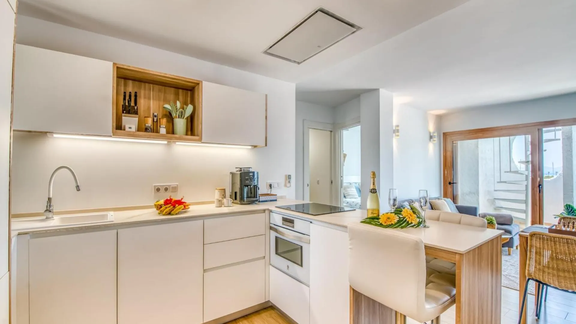Beachfront Apartment With Sea Views Алькудия Испания