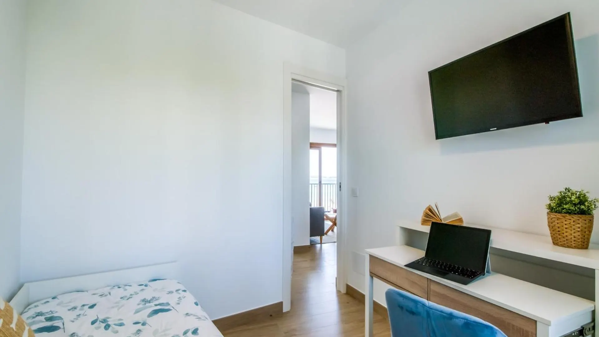 Beachfront Apartment With Sea Views Алькудия Испания
